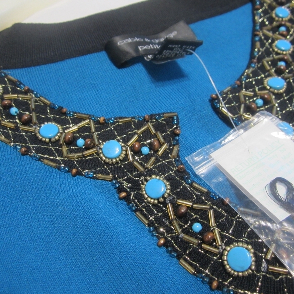 cable & gauge petites women's dress blouse.-with stones around the neck-size ps - Picture 6 of 13